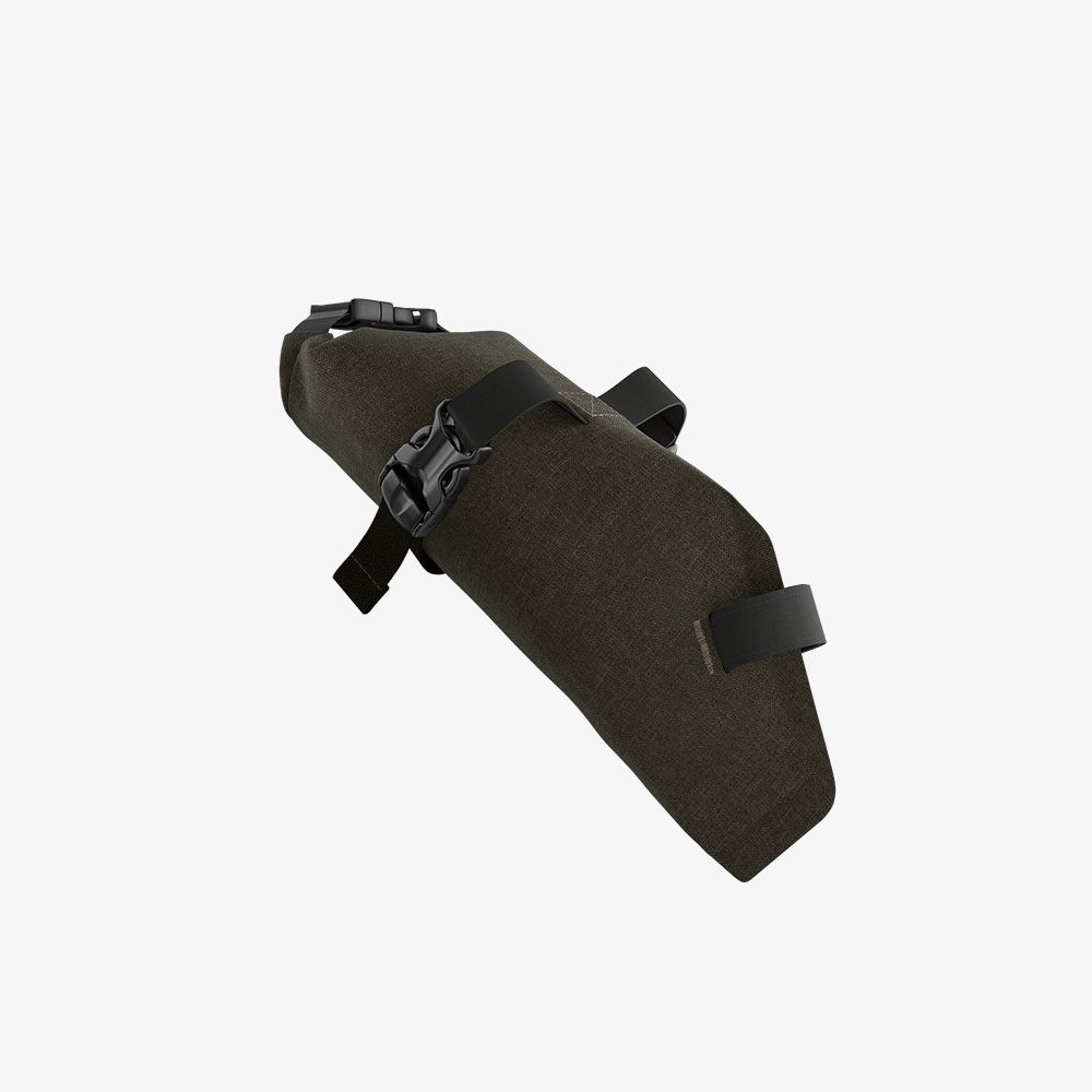Scape Saddle Roll Bag
