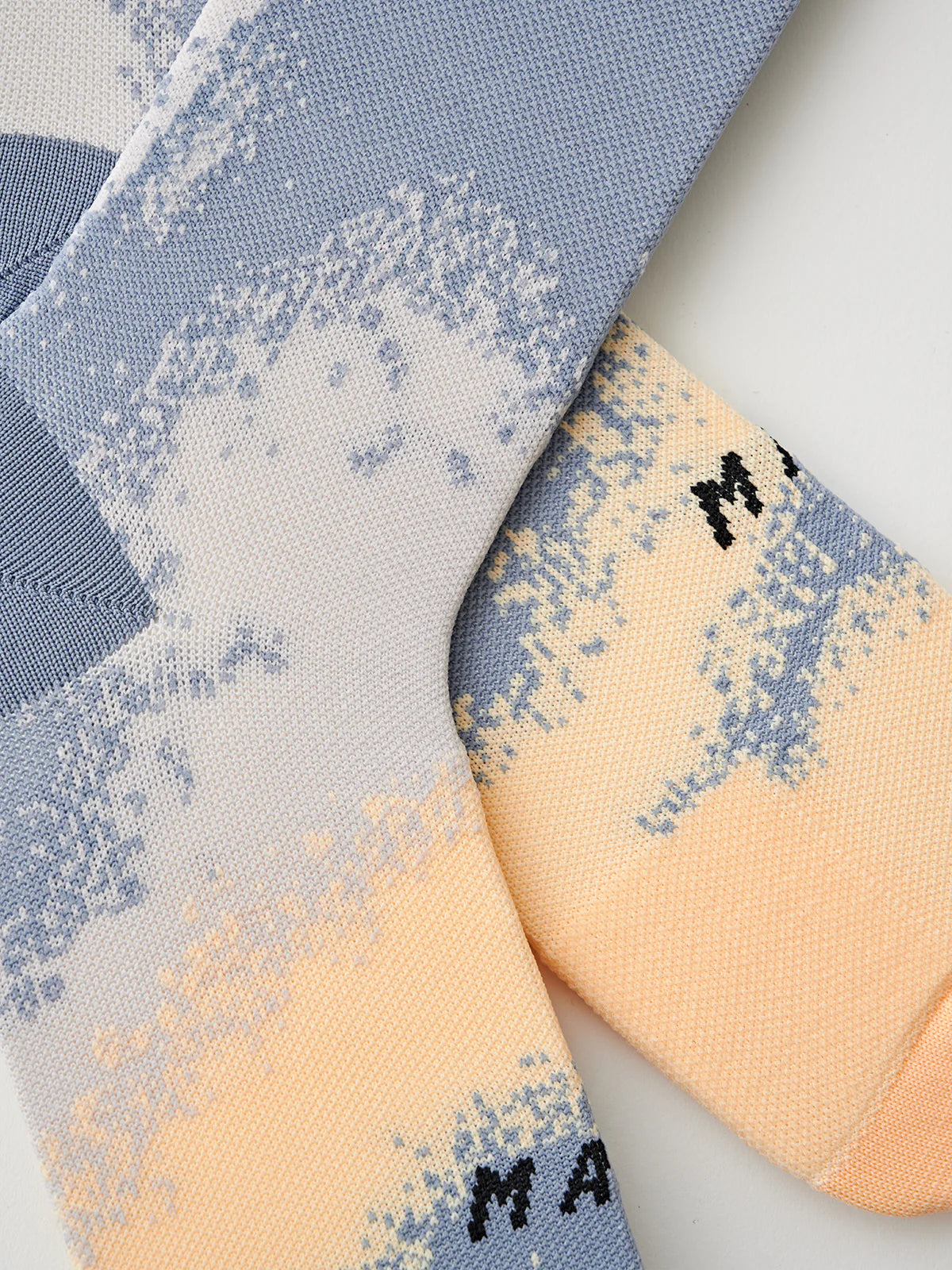 Blurred Out Sock-Shell Mix