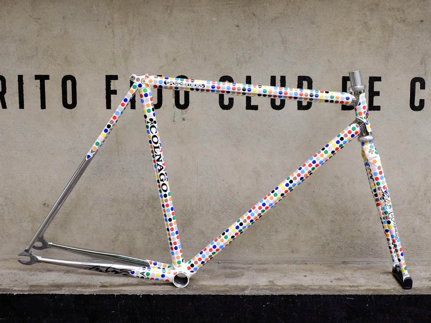 Futura 2000 x ¨La Carrera¨ Frameset