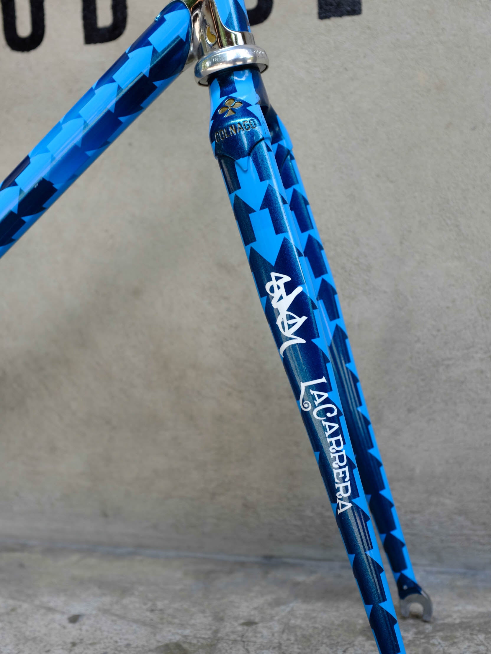 Stash x ¨La Carrera" Frameset